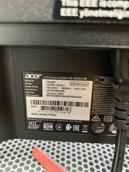 Монитор Acer Nitro 24’ 100 герц.