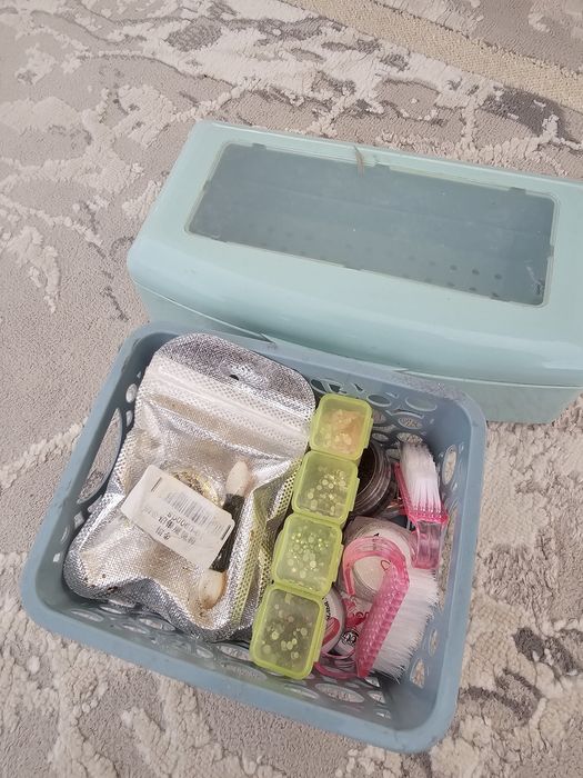 Все для маникюра.