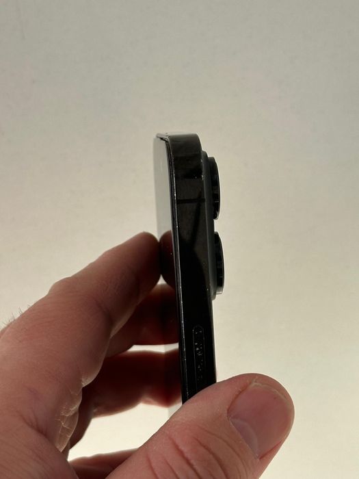 Продам Айфон 14 про 128г