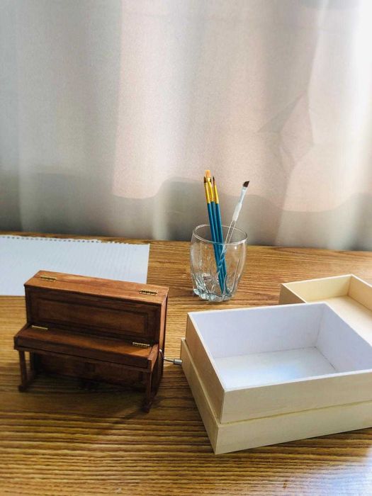 Obiecte de arta personalizate, lucrate manual, la cerere