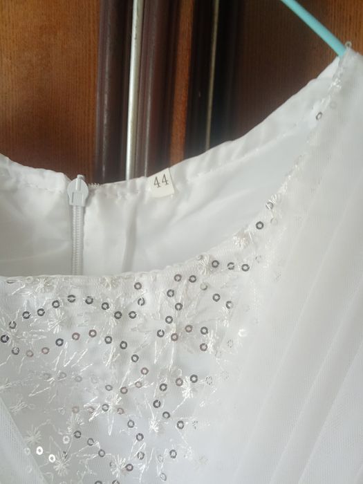 Продам бальное платье.