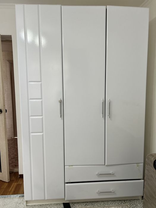 Продам шкаф для спальни