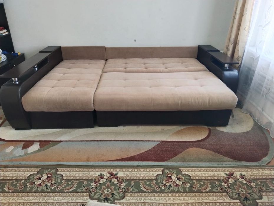 Продам диван в хорошем состоянии