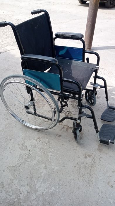 инвалидная коляска