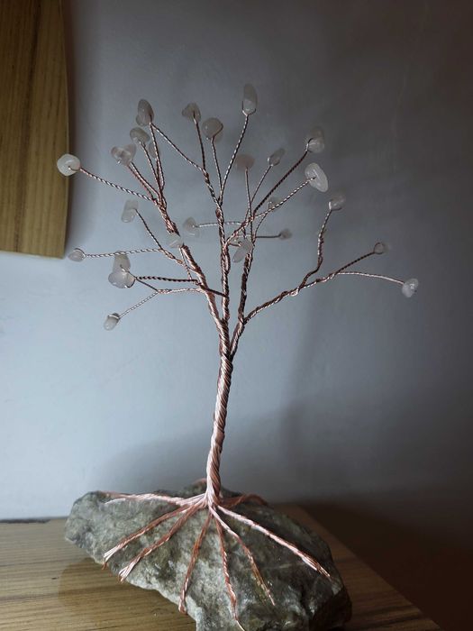 Декоративно дръвче с розов кварц