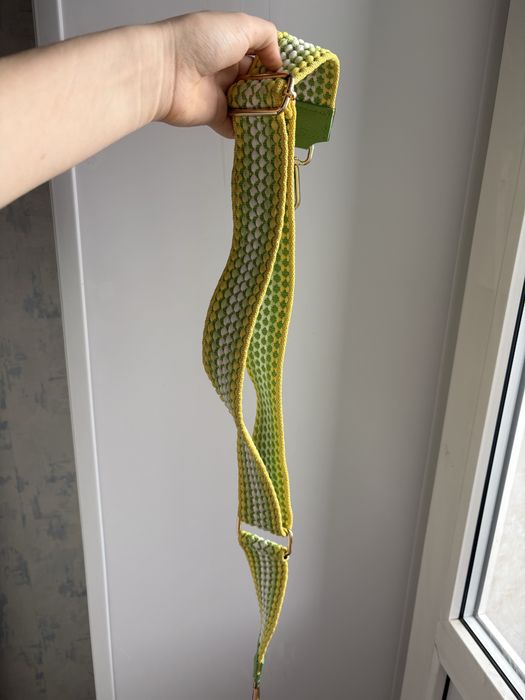 Продам сумочку + ремень в подарок