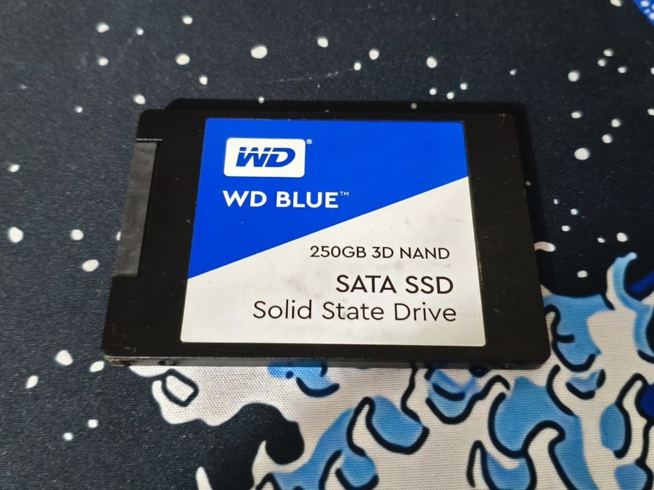 Продам : Озу // ссд // hdd