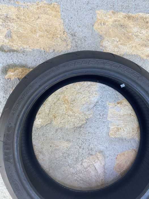 Комплект гуми за мотор