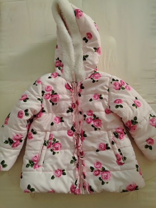 Зимняя куртка на малышку