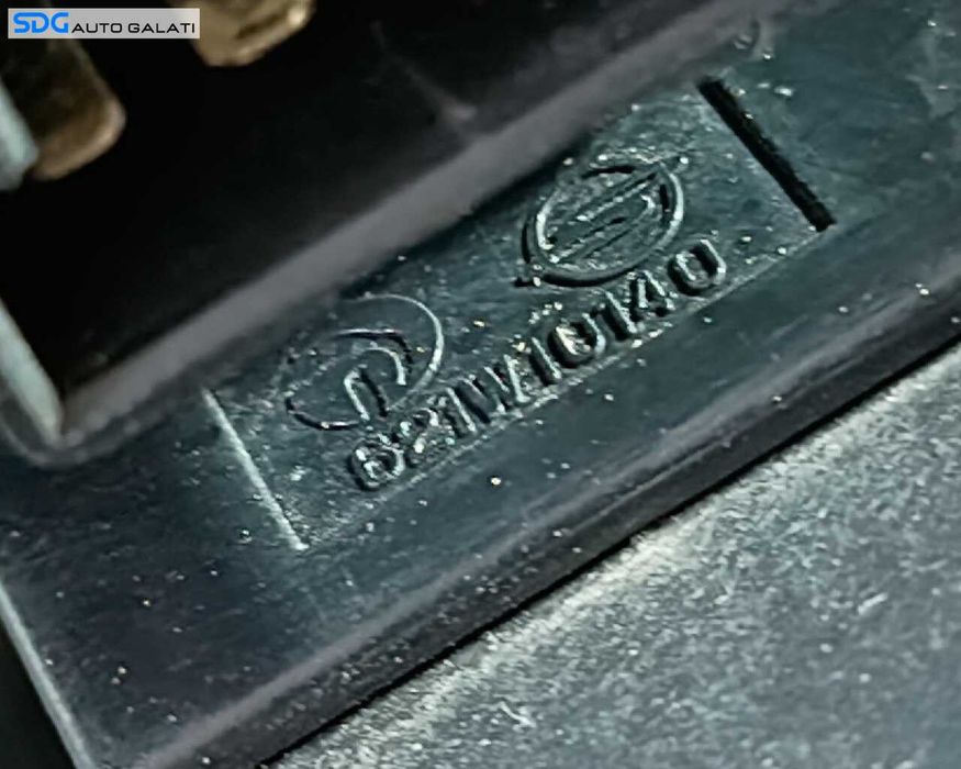 Panou Consola Buton Butoane Reglaj Lumini Stergator Geam Sticla Luneta SsangYong Rodius 2004 - 2013 Cod 621W10140 [LR6406]
