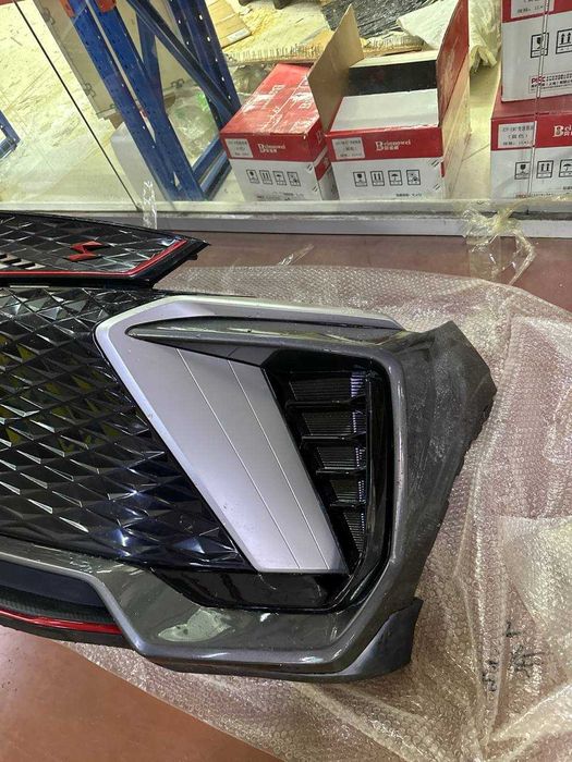 Передний бампер в сборе на Geely Coolray