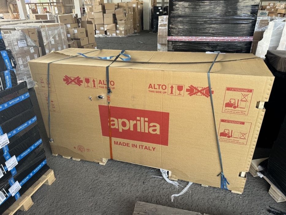Сотилади Aprilia tuono v4 1100