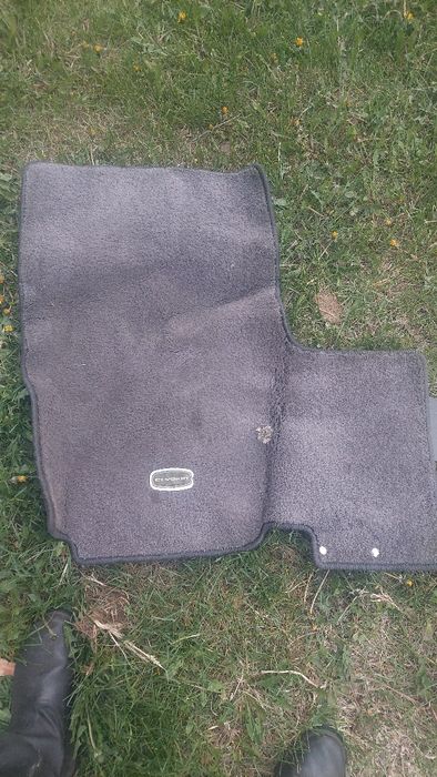 Продам коврик для автомобиля