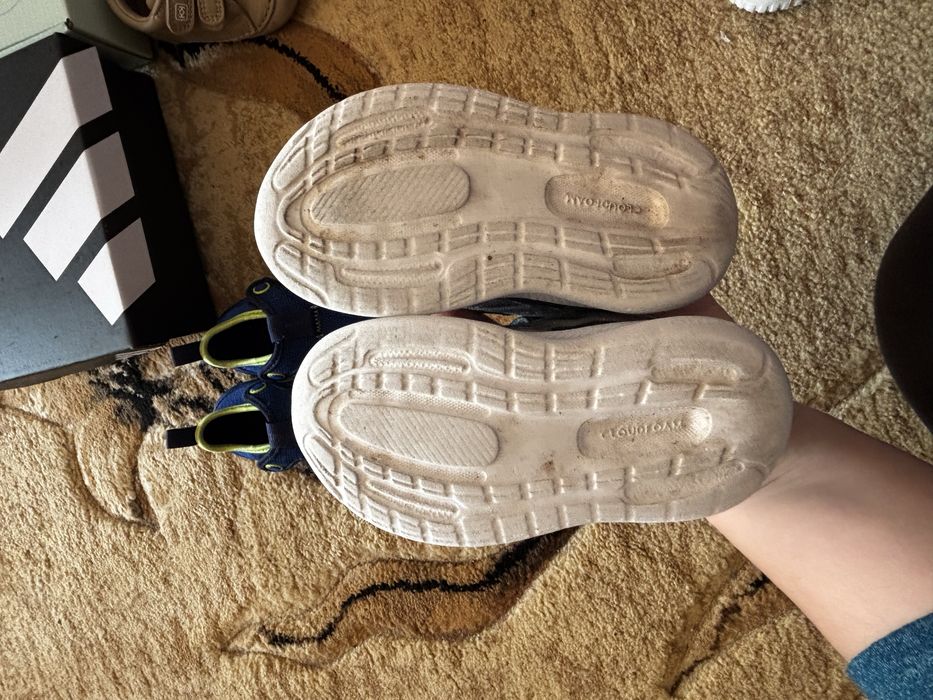 Обувки и сандали за дете