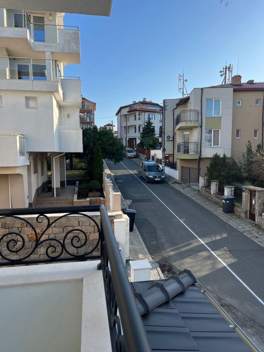 Продава се Двустаен апартамент в Черноморец - 81 кв.м за 1420 €/кв.м - Снимка #6