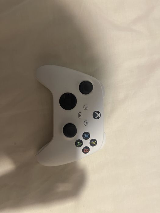 Inca un controler xbox 1, tot putin folosit