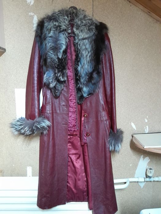 Продам утеплённый кожаный плащ
