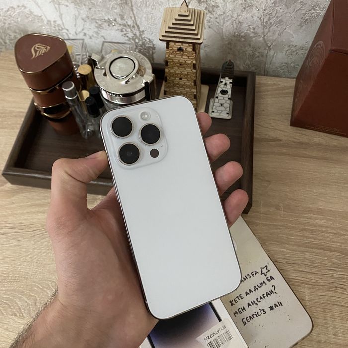 Айфон iPhone 14 pro Silver