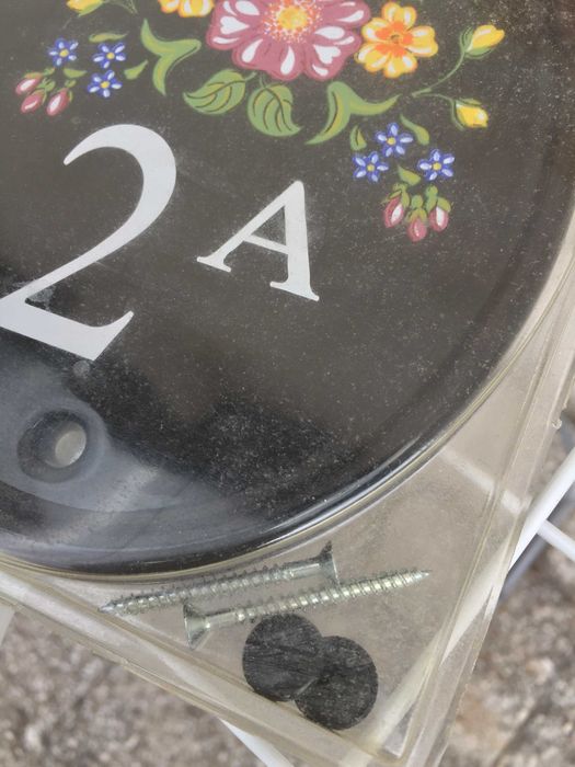 Керамична табела с номер “2А” за къща, апартамент, жилище