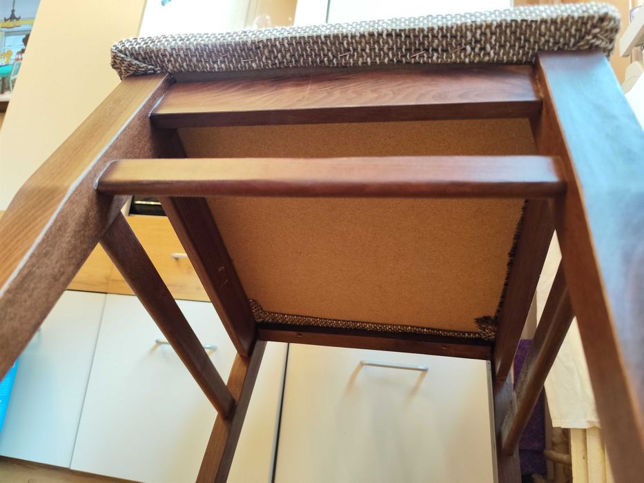 Трапезни столове тъмен орех 4бр