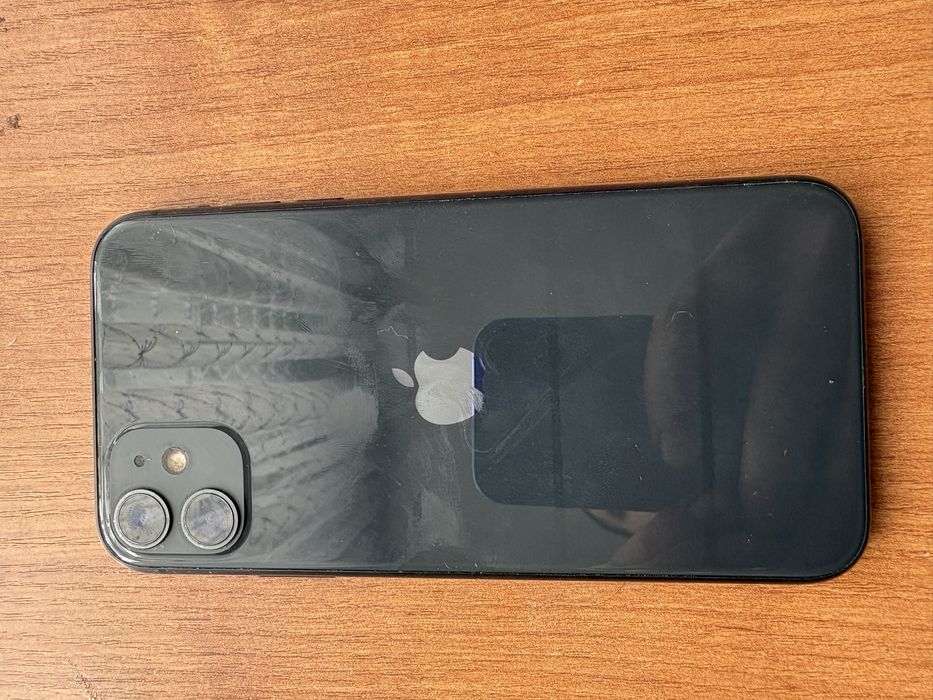 Продам Айфон 11 цена 55000