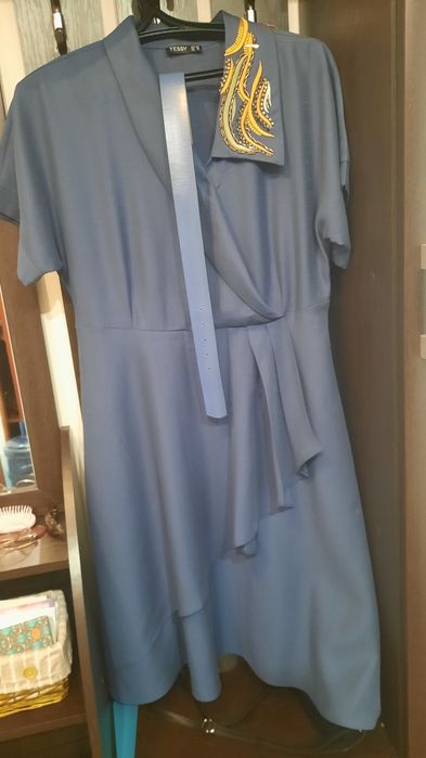 Платье женское  нарядное