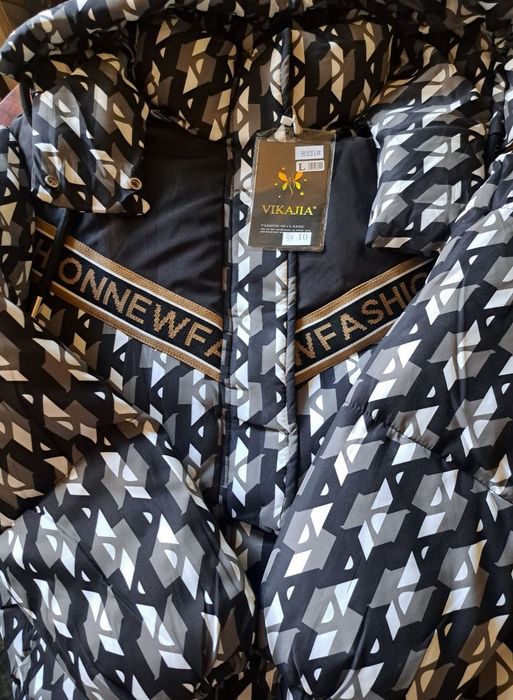 Куртка новая женская