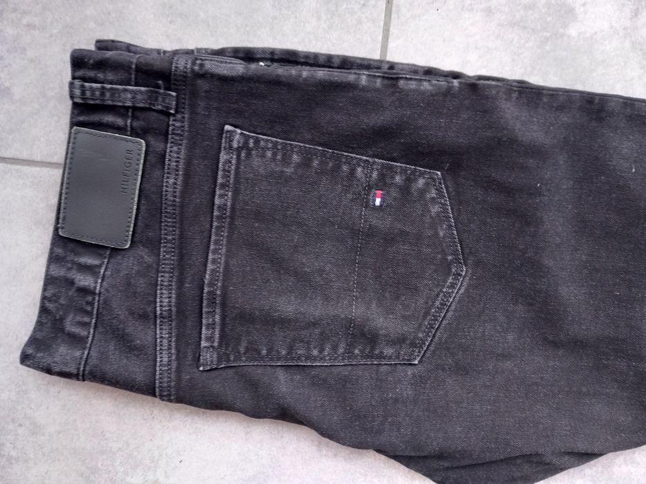 Blugi Tommy Hilfiger 33/34