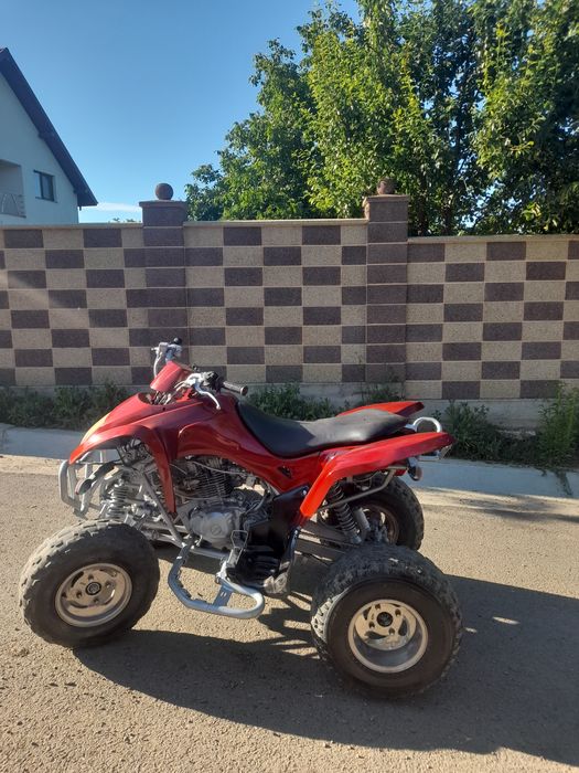 Vând atv 300 în stare foarte bună