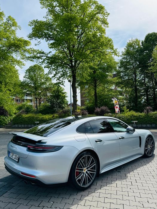 Vând sau schimb Porsche turbo 550 cp