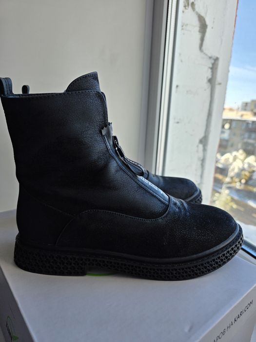 Ботинки, 3000 тенге, 38 размер.