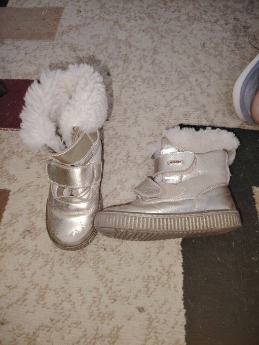 Продаётся детская зимняя одувь