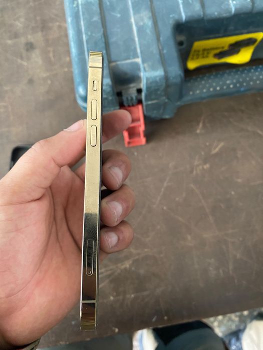 iPhone 12PRO продам