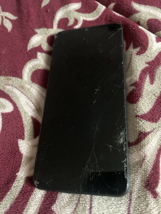 Vand telefoane pentru piese ( Cubot KingKong, Oppo, realme C53 ,motorola e20 si nubia ZTE toate la pachet)