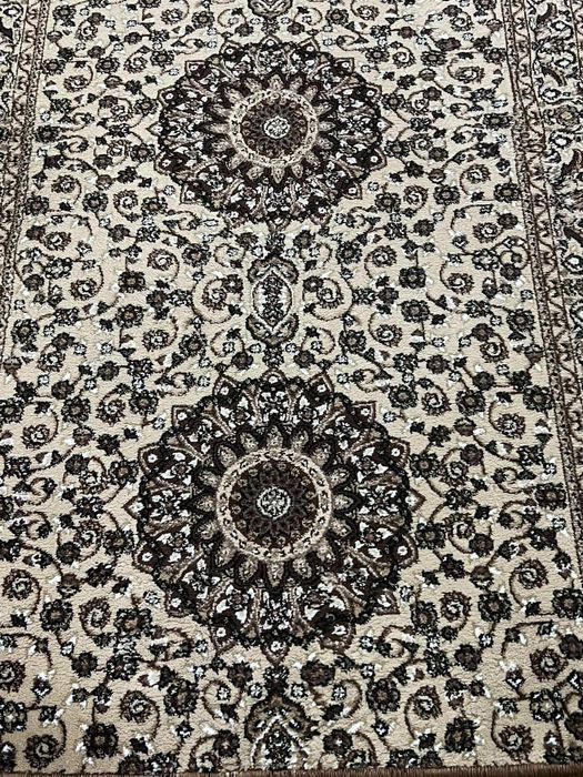 Продается ковер.