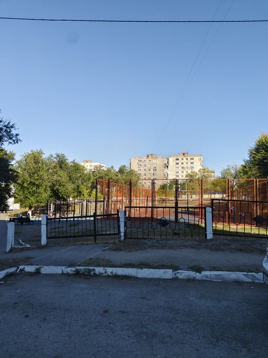 ПРОДАМ КВАРТИРУ 6 микрорайон, 62 дом