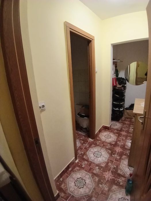 Vand Apartament 2 camere etaj 1 Cora
