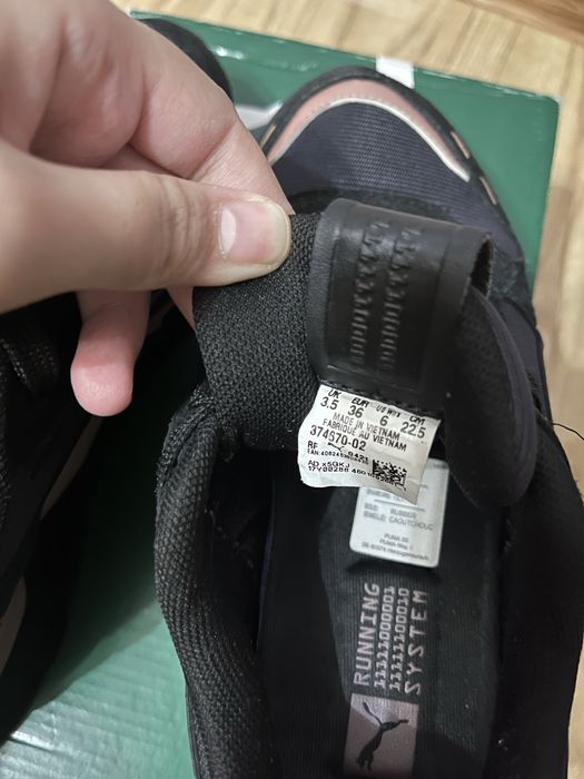 Продам кроссовки