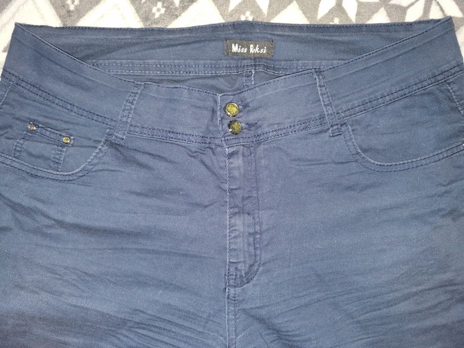 Pantaloni 46-48, lungi si scurti