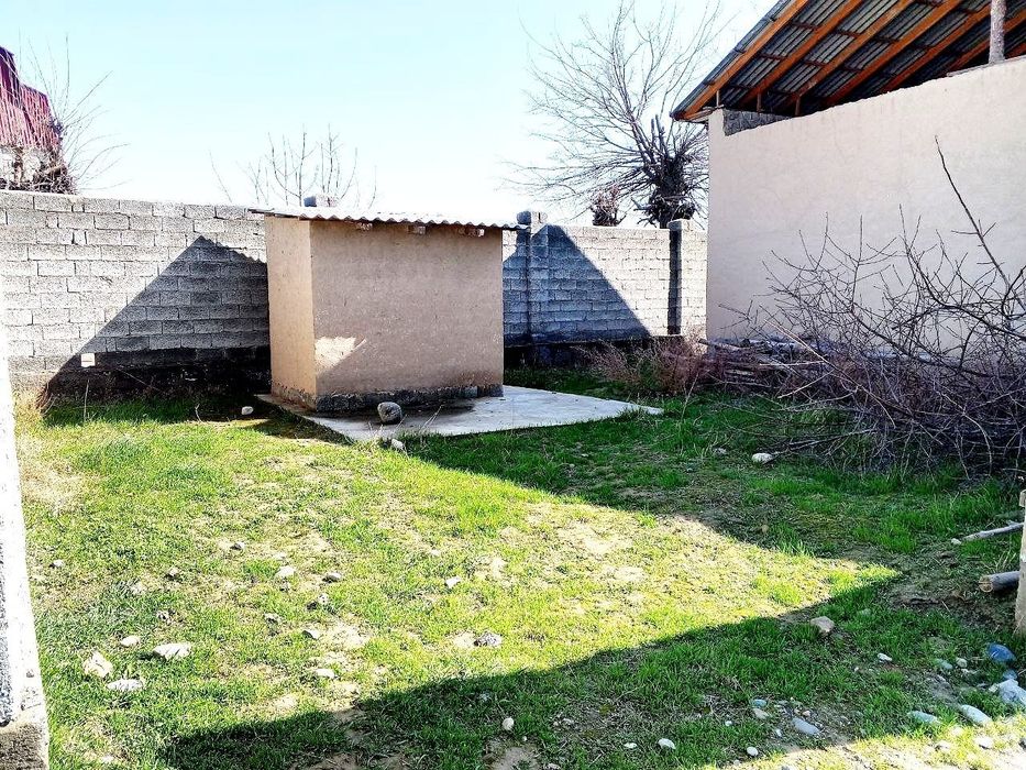 Чархин Посгаи Балхиён маҳалласи ховли сотилади