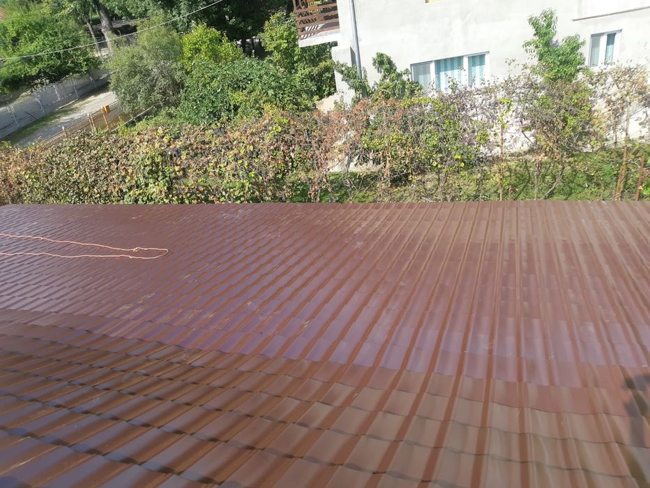 Executam acoperisuri la cerere