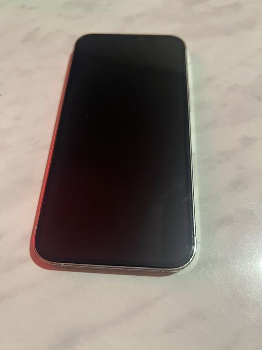 Продам айфон 12 про