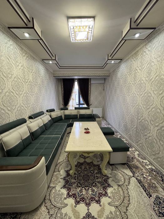 Сдается 3 х комнатная квартира на 6 этаже Крытый рынок 550 $