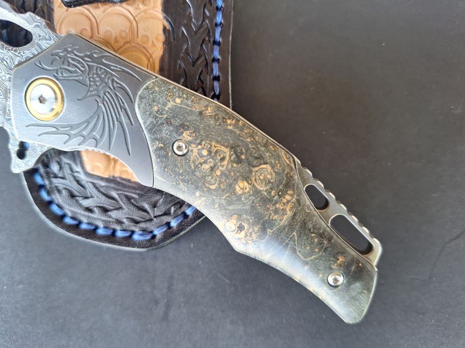 Сгъваем нож-Дамаска стомана VG10 с кожен калъф