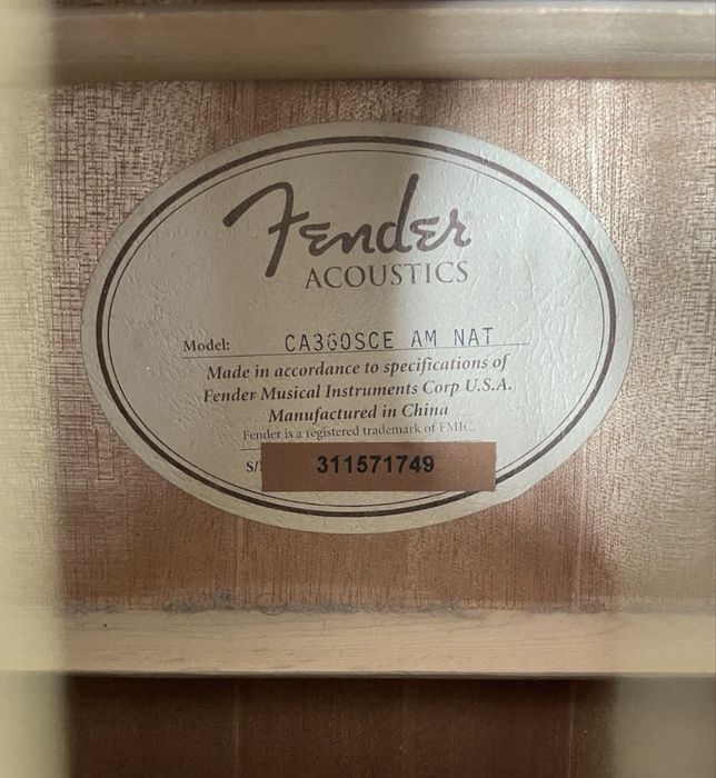 Електро-акустична китара Fender CA-360SCE Mahagony