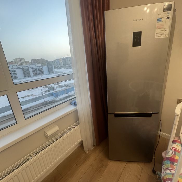 Продам холодильник Самсунг