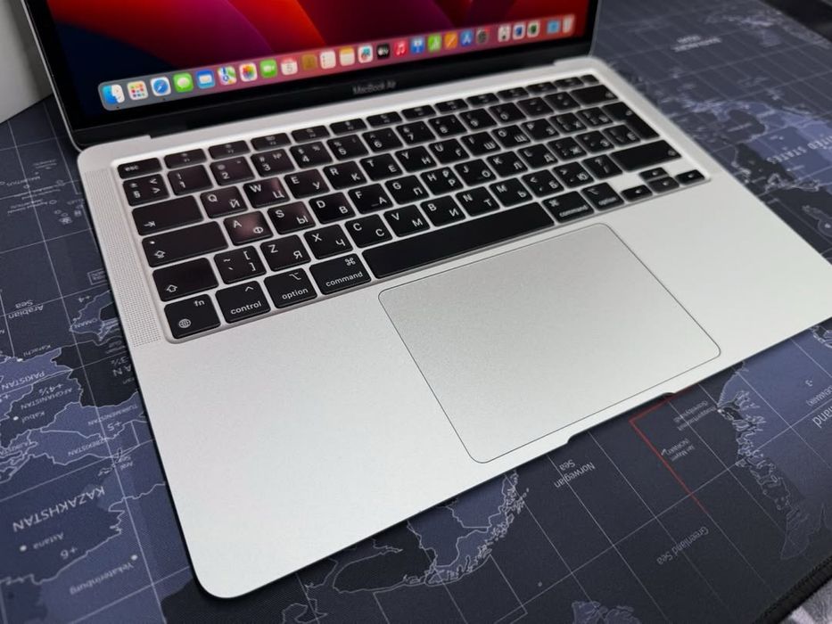 MacBook Air 13 M1 8GB/SSD256GB/141ц