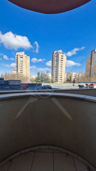 Продава се Тристаен апартамент в Пловдив, Тракия - 110 кв.м за 858 €/кв.м - Снимка #11