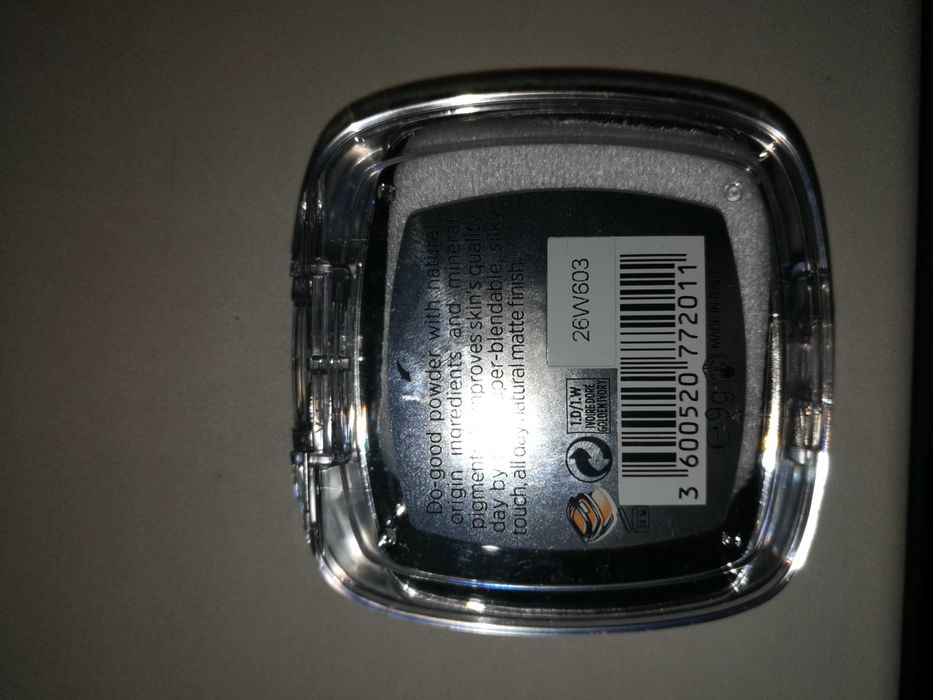 Чисто нова Пудра Лореал