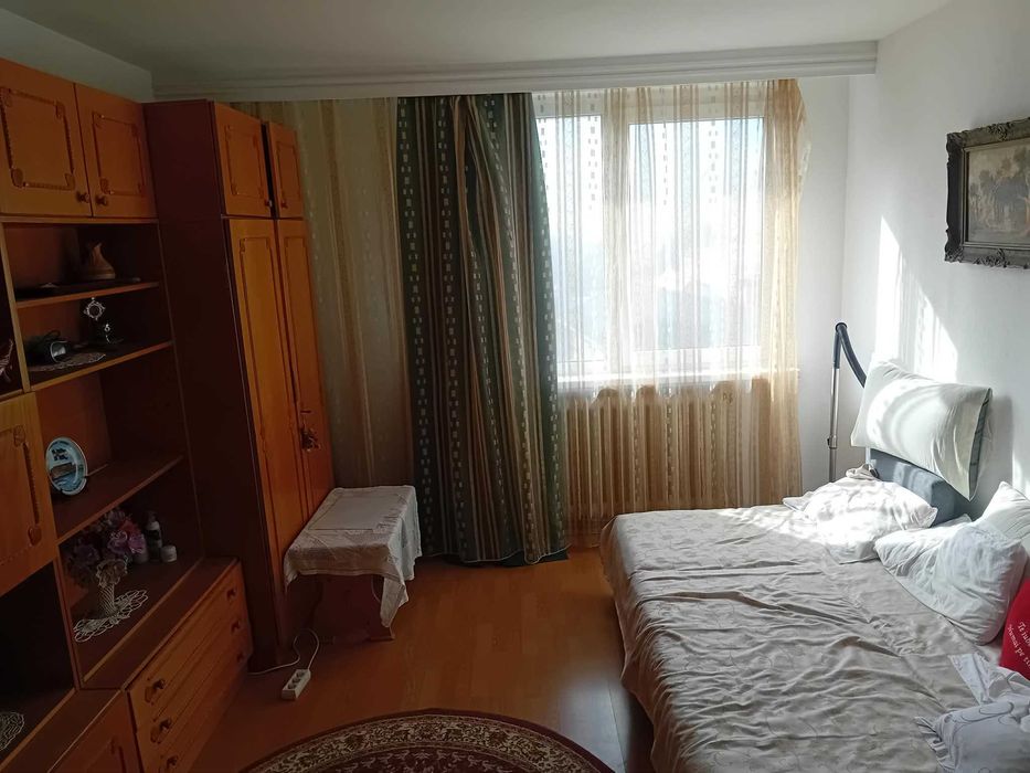 Ap 2 Cam Maratei aproape de piata mare 54mp etaj 3 renovat decomandat